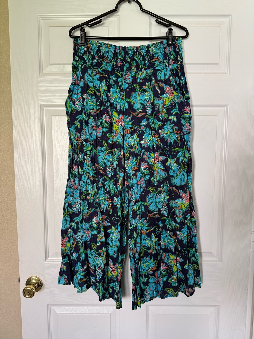 Charlie Paige Navy Wide-Leg Pants with Pockets - Teal Floral Print